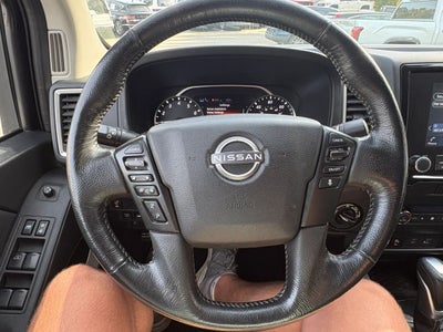 2022 Nissan Frontier Crew Cab SV Pickup 4D 6 ft