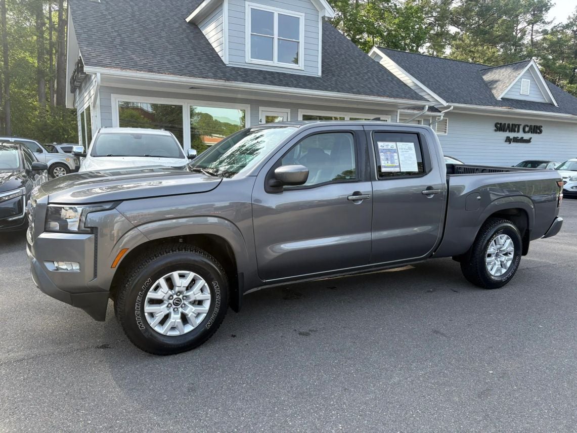 2022 Nissan Frontier Crew Cab SV Pickup 4D 6 ft