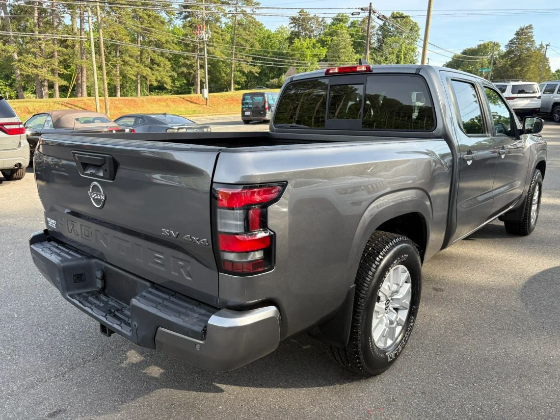 2022 Nissan Frontier Crew Cab SV Pickup 4D 6 ft