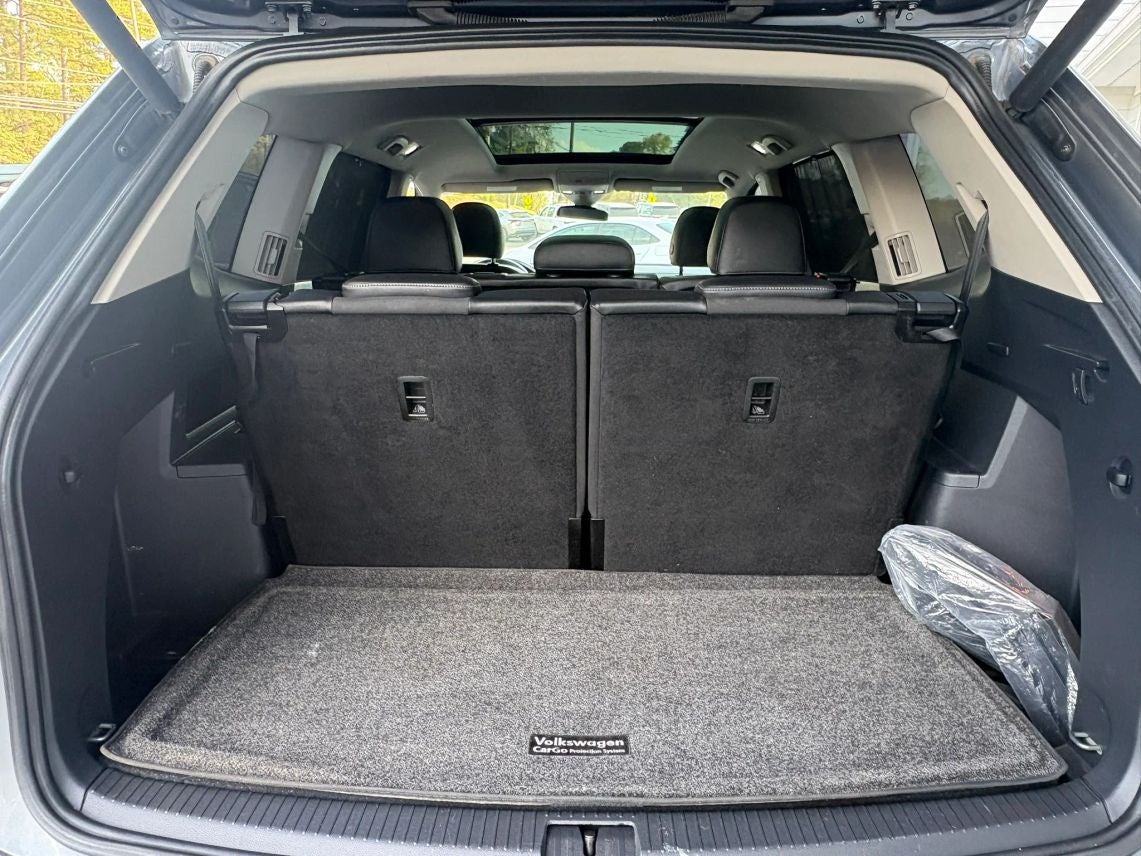 2019 Volkswagen Atlas SE w/Tech Pkg Sport Utility 4D