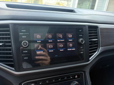 2019 Volkswagen Atlas SE w/Tech Pkg Sport Utility 4D