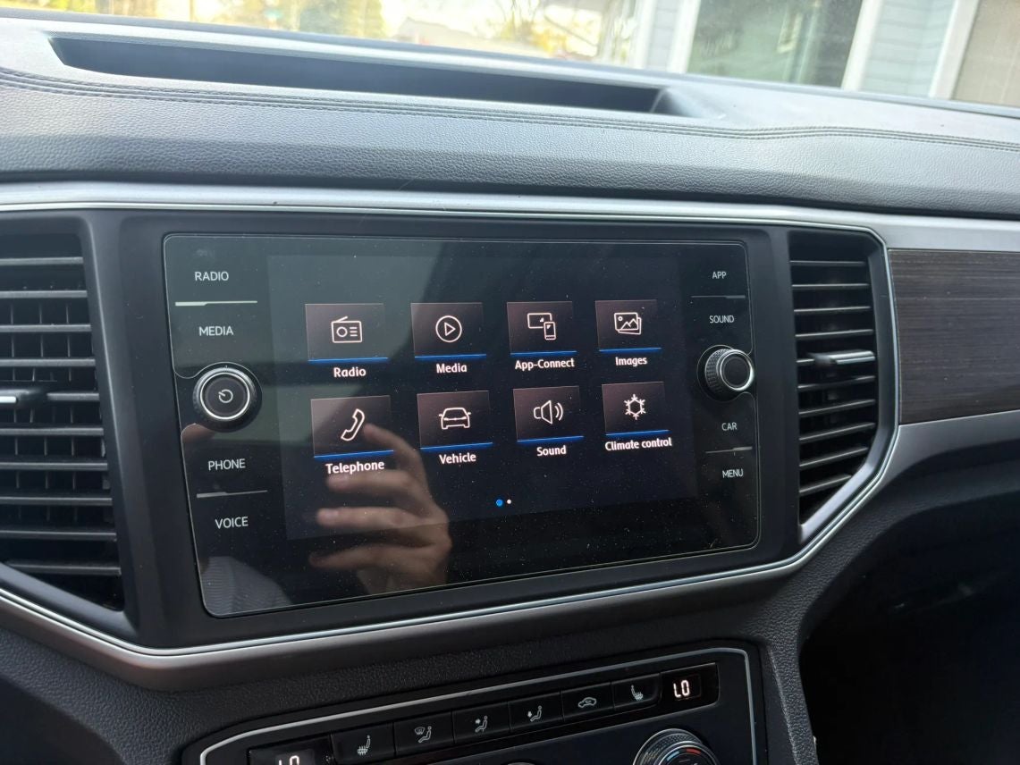 2019 Volkswagen Atlas SE w/Tech Pkg Sport Utility 4D