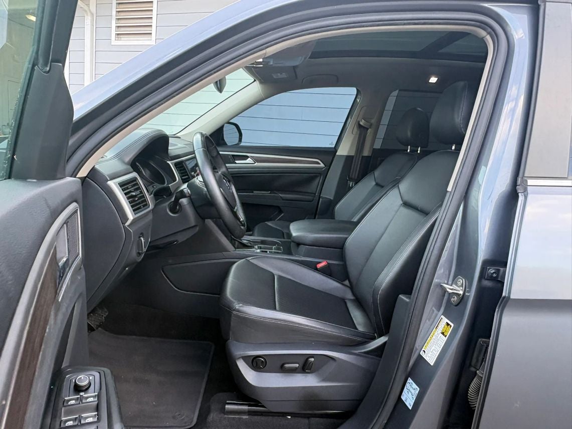 2019 Volkswagen Atlas SE w/Tech Pkg Sport Utility 4D
