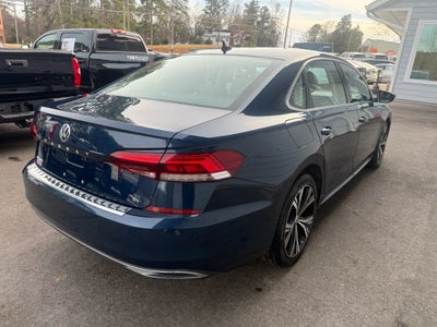 2021 Volkswagen Passat SE Sedan 4D