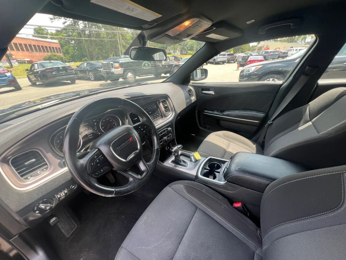 2022 Dodge Charger SXT Sedan 4D