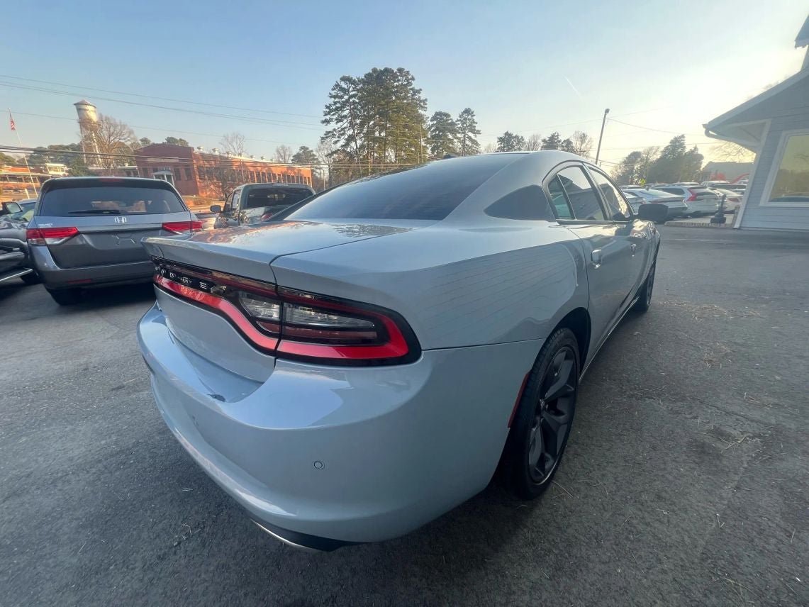 2021 Dodge Charger SXT Sedan 4D