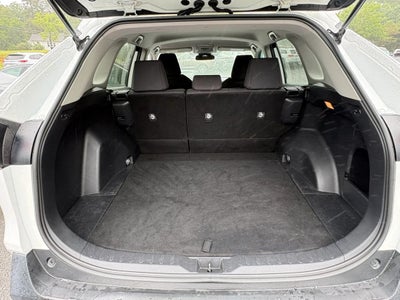 2020 Toyota RAV4 LE Sport Utility 4D