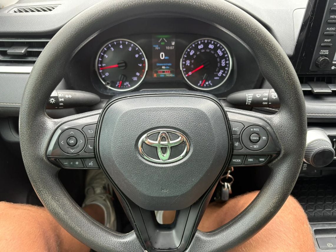2020 Toyota RAV4 LE Sport Utility 4D