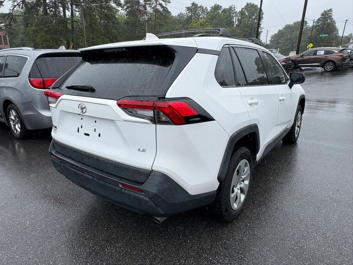 2020 Toyota RAV4 LE Sport Utility 4D