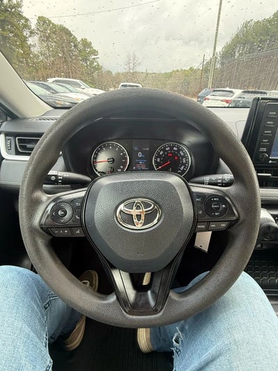 2020 Toyota RAV4 LE Sport Utility 4D