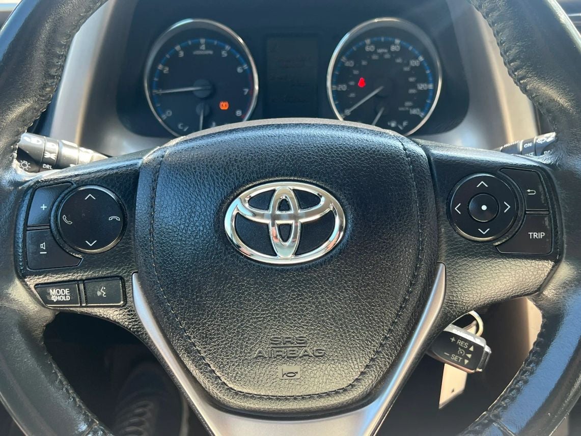 2016 Toyota RAV4 XLE Sport Utility 4D