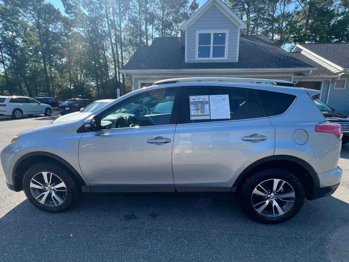 2016 Toyota RAV4 XLE Sport Utility 4D
