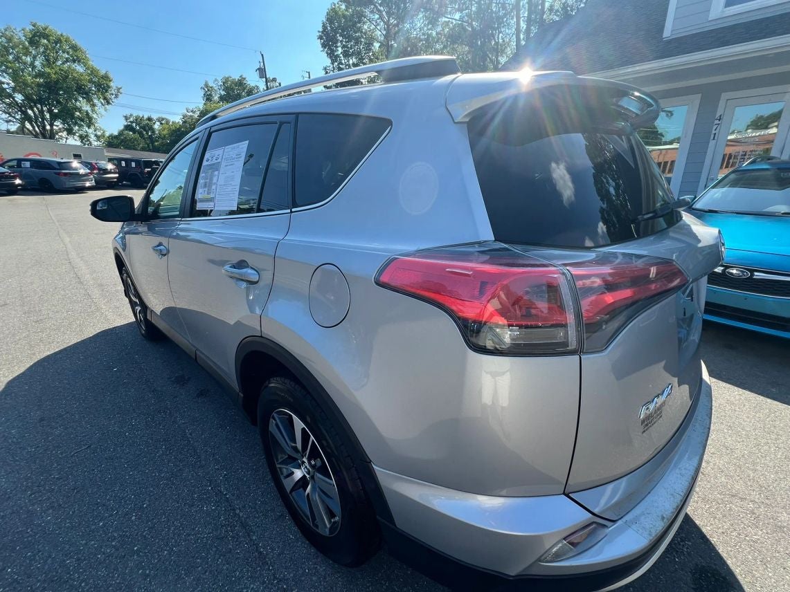 2016 Toyota RAV4 XLE Sport Utility 4D
