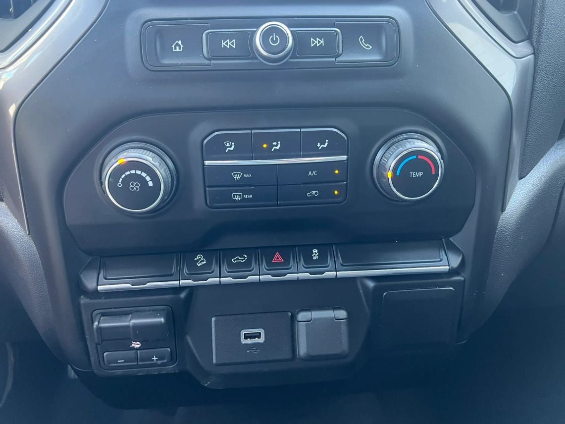 2019 Chevrolet Silverado 1500 Crew Cab Custom Trail Boss Pickup 4D 5 3/4 ft