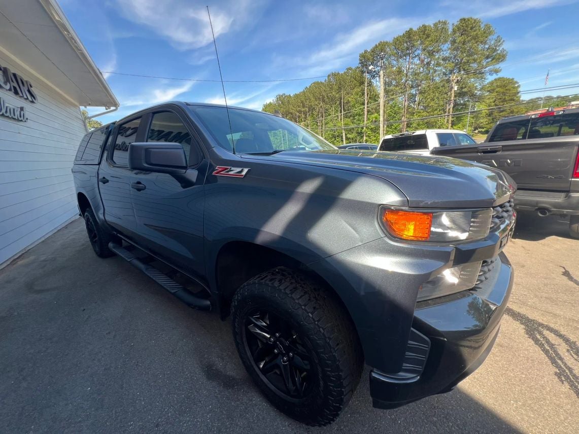 2019 Chevrolet Silverado 1500 Crew Cab Custom Trail Boss Pickup 4D 5 3/4 ft