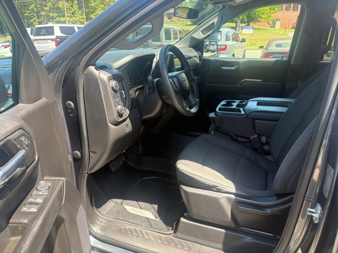 2019 Chevrolet Silverado 1500 Crew Cab Custom Trail Boss Pickup 4D 5 3/4 ft