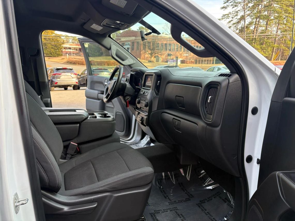 2021 Chevrolet Silverado 1500 Crew Cab Custom Trail Boss Pickup 4D 5 3/4 ft