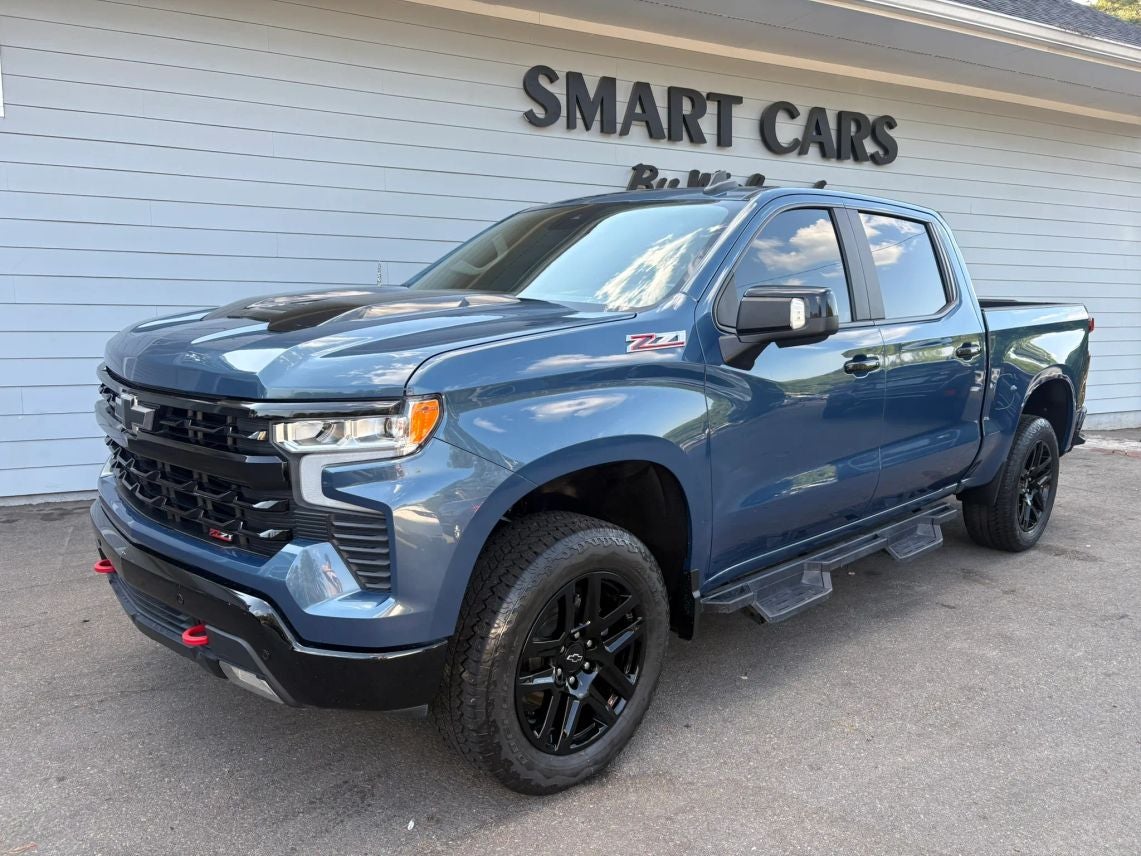 2024 Chevrolet Silverado 1500 Crew Cab LT Trail Boss Pickup 4D 5 3/4 ft
