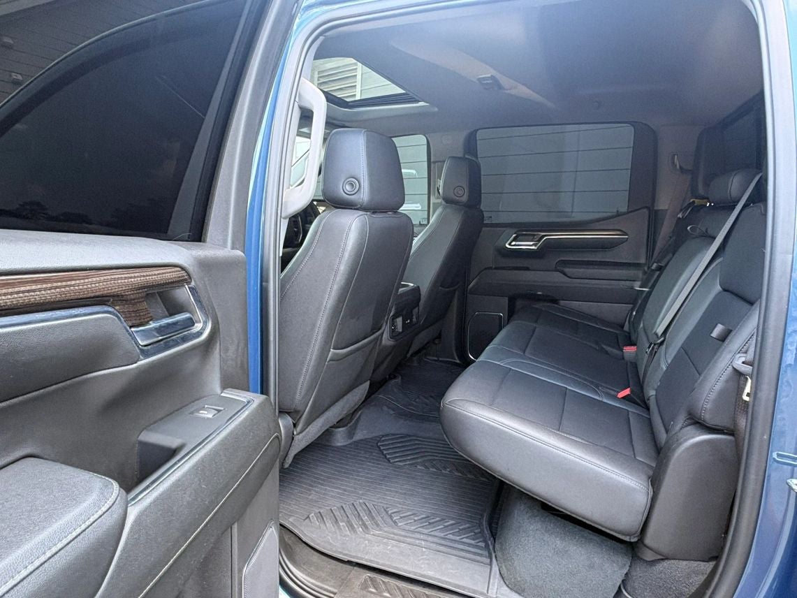 2024 Chevrolet Silverado 1500 Crew Cab LT Trail Boss Pickup 4D 5 3/4 ft