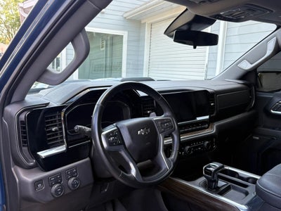 2024 Chevrolet Silverado 1500 Crew Cab LT Trail Boss Pickup 4D 5 3/4 ft
