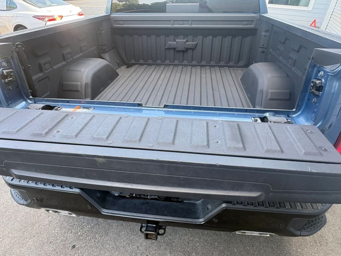 2024 Chevrolet Silverado 1500 Crew Cab LT Trail Boss Pickup 4D 5 3/4 ft