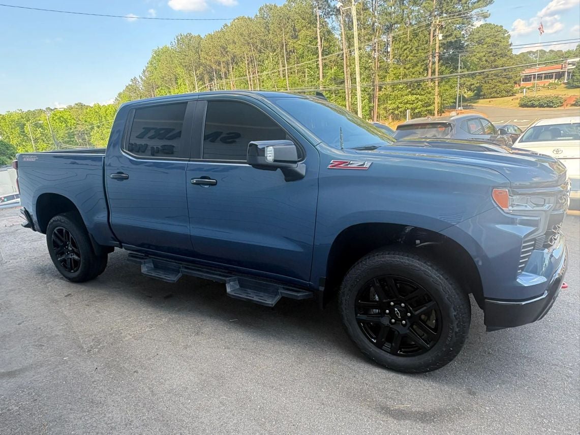 2024 Chevrolet Silverado 1500 Crew Cab LT Trail Boss Pickup 4D 5 3/4 ft