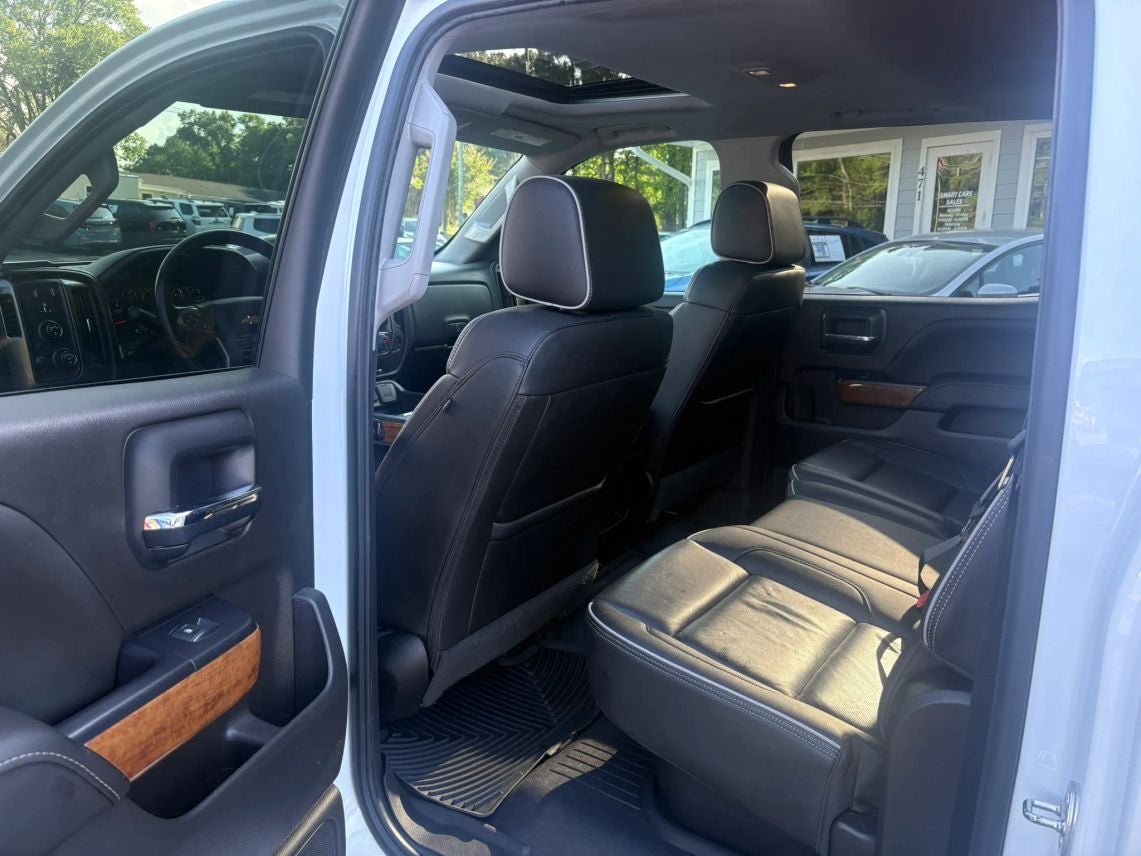 2018 Chevrolet Silverado 1500 Crew Cab High Country Pickup 4D 5 3/4 ft