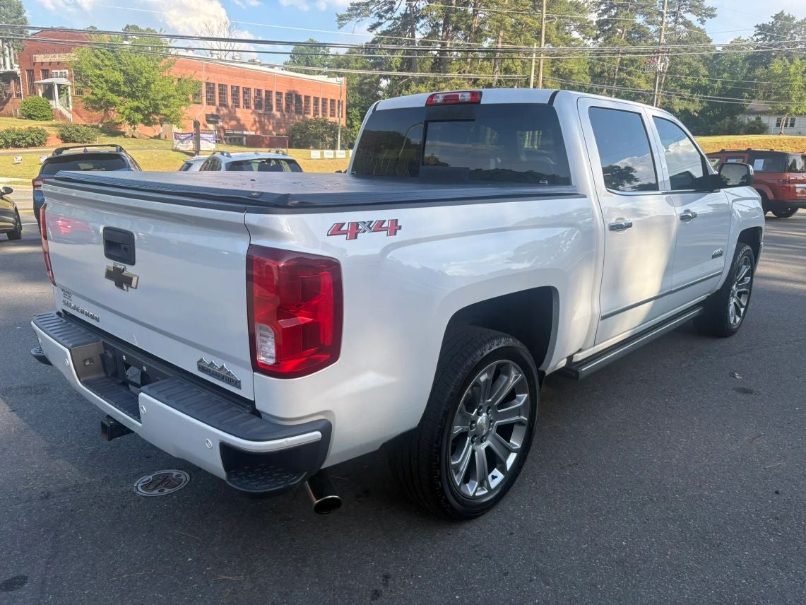 2018 Chevrolet Silverado 1500 Crew Cab High Country Pickup 4D 5 3/4 ft