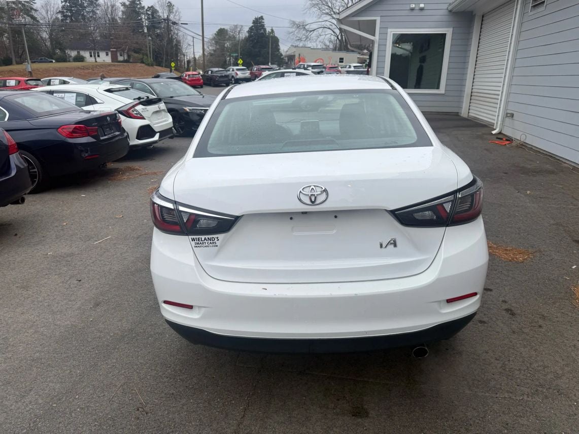 2018 Toyota Yaris iA Sedan 4D