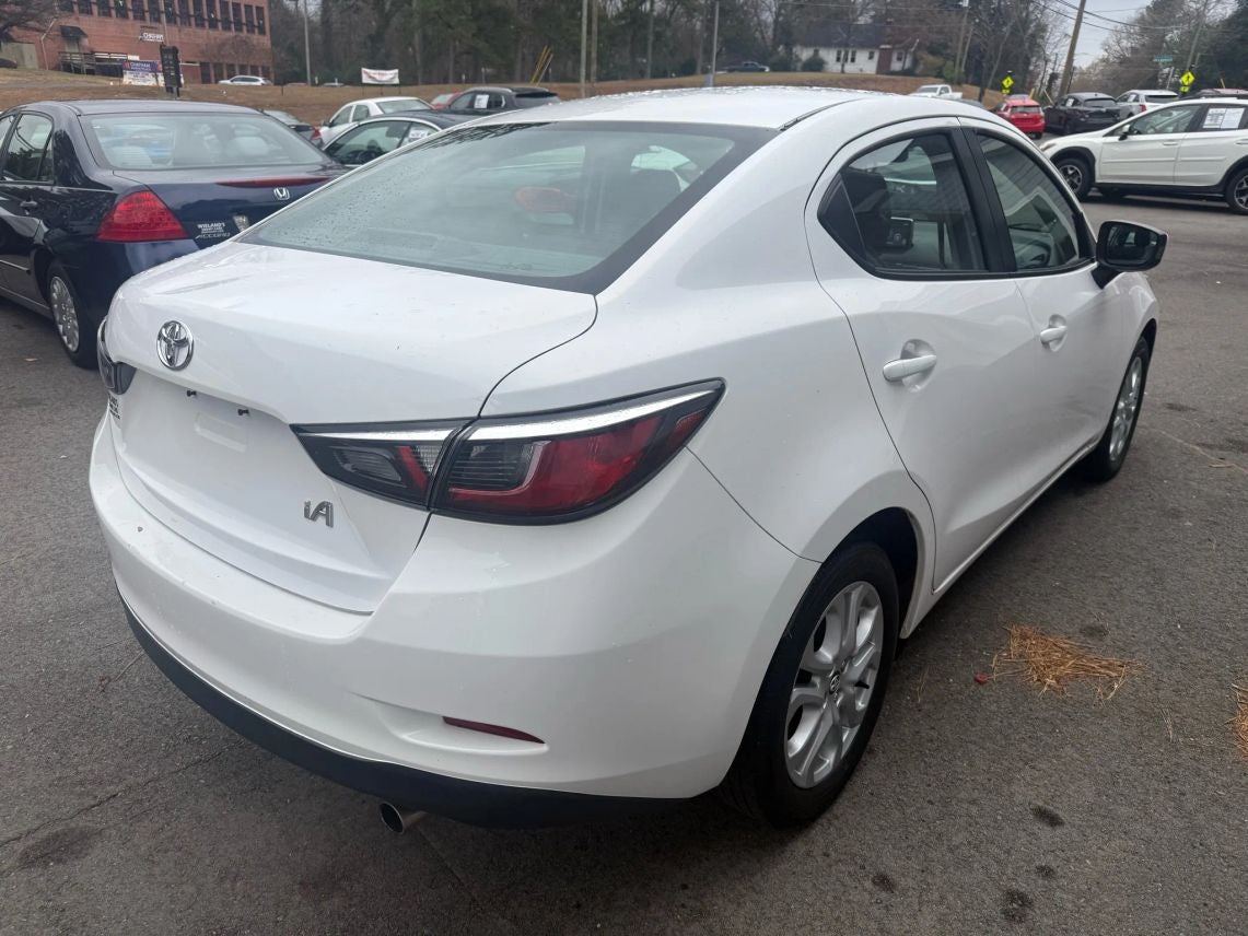 2018 Toyota Yaris iA Sedan 4D