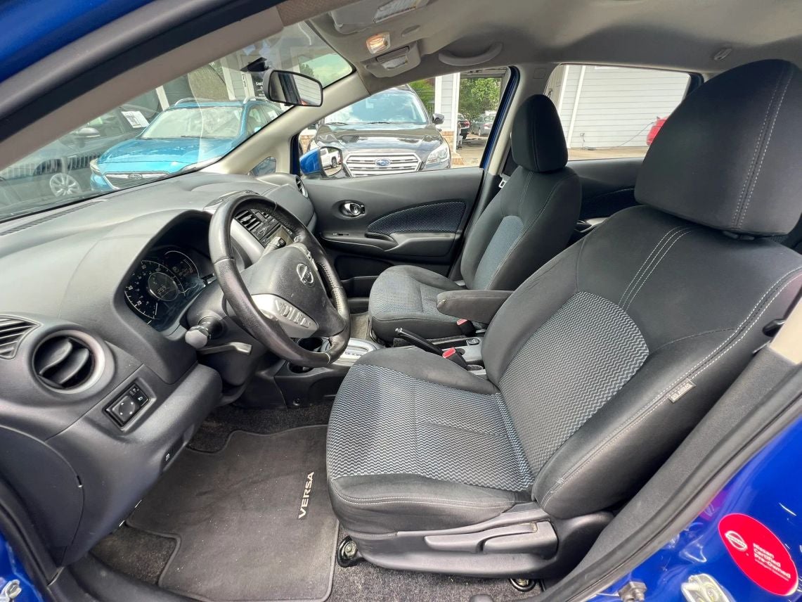 2017 Nissan Versa Note SV Hatchback 4D
