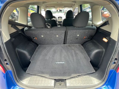 2017 Nissan Versa Note SV Hatchback 4D
