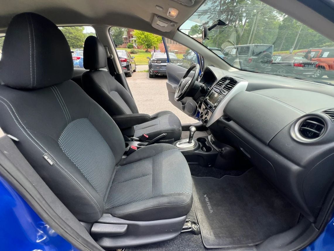 2017 Nissan Versa Note SV Hatchback 4D