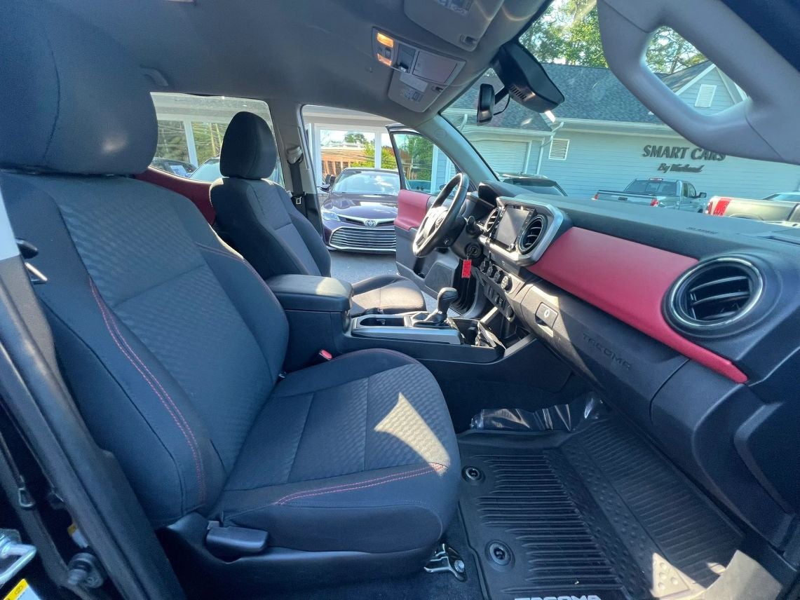 2020 Toyota Tacoma Double Cab SR5 Pickup 4D 5 ft
