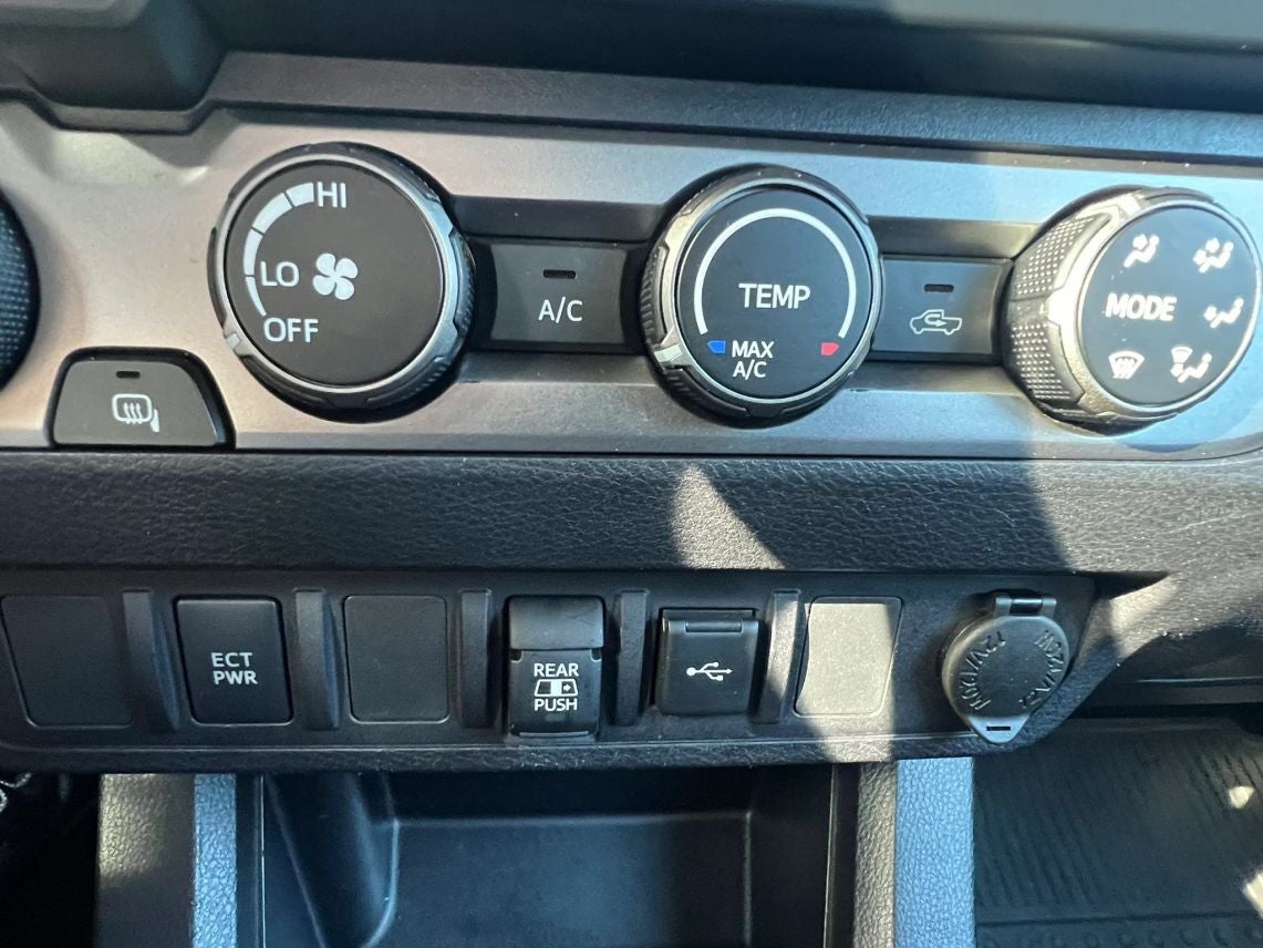 2020 Toyota Tacoma Double Cab SR5 Pickup 4D 5 ft