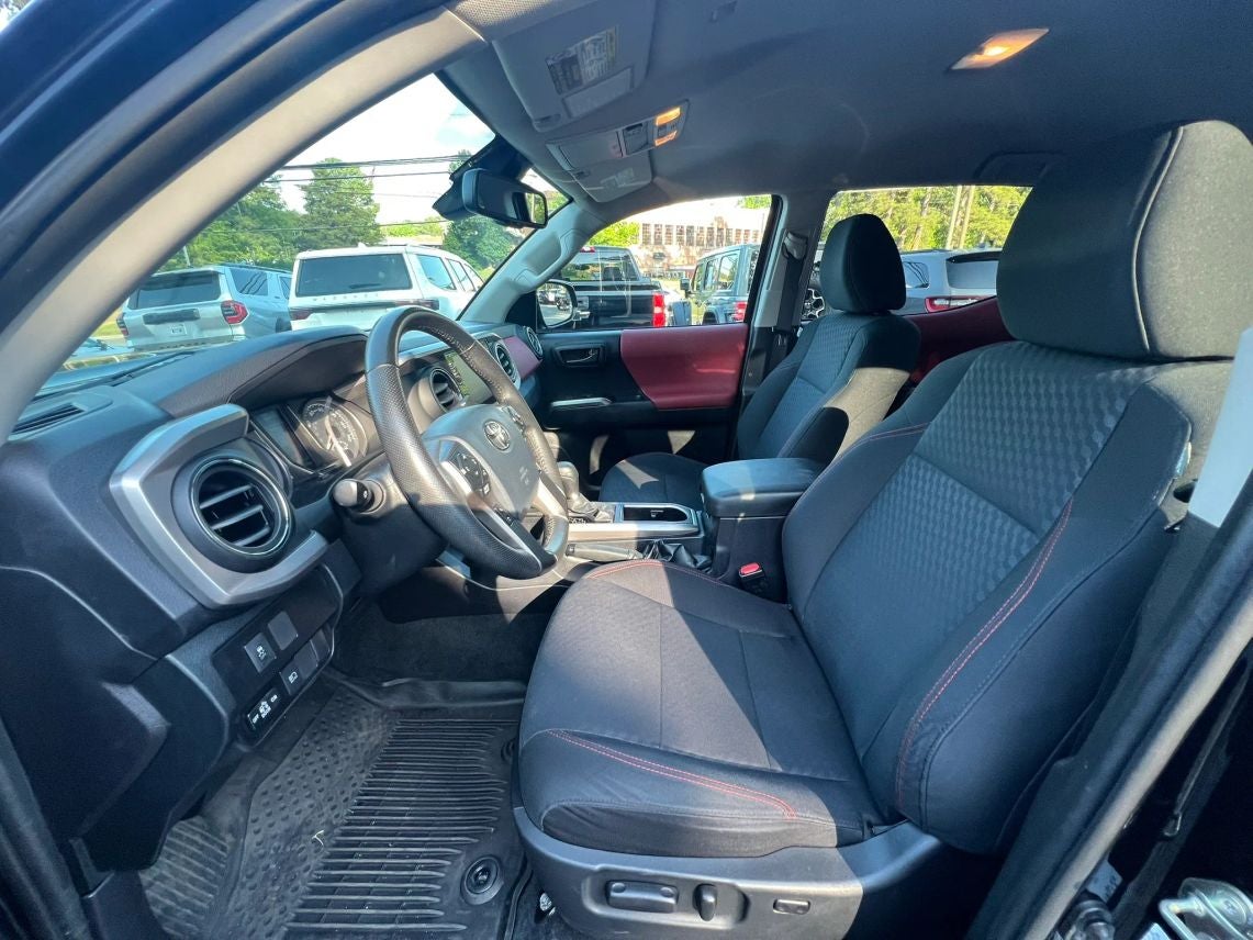 2020 Toyota Tacoma Double Cab SR5 Pickup 4D 5 ft