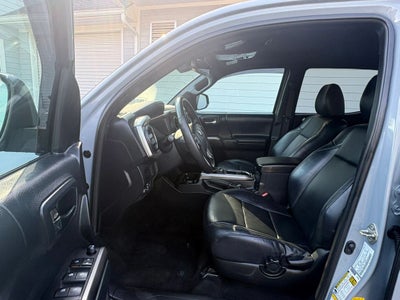 2019 Toyota Tacoma Double Cab Limited Pickup 4D 5 ft