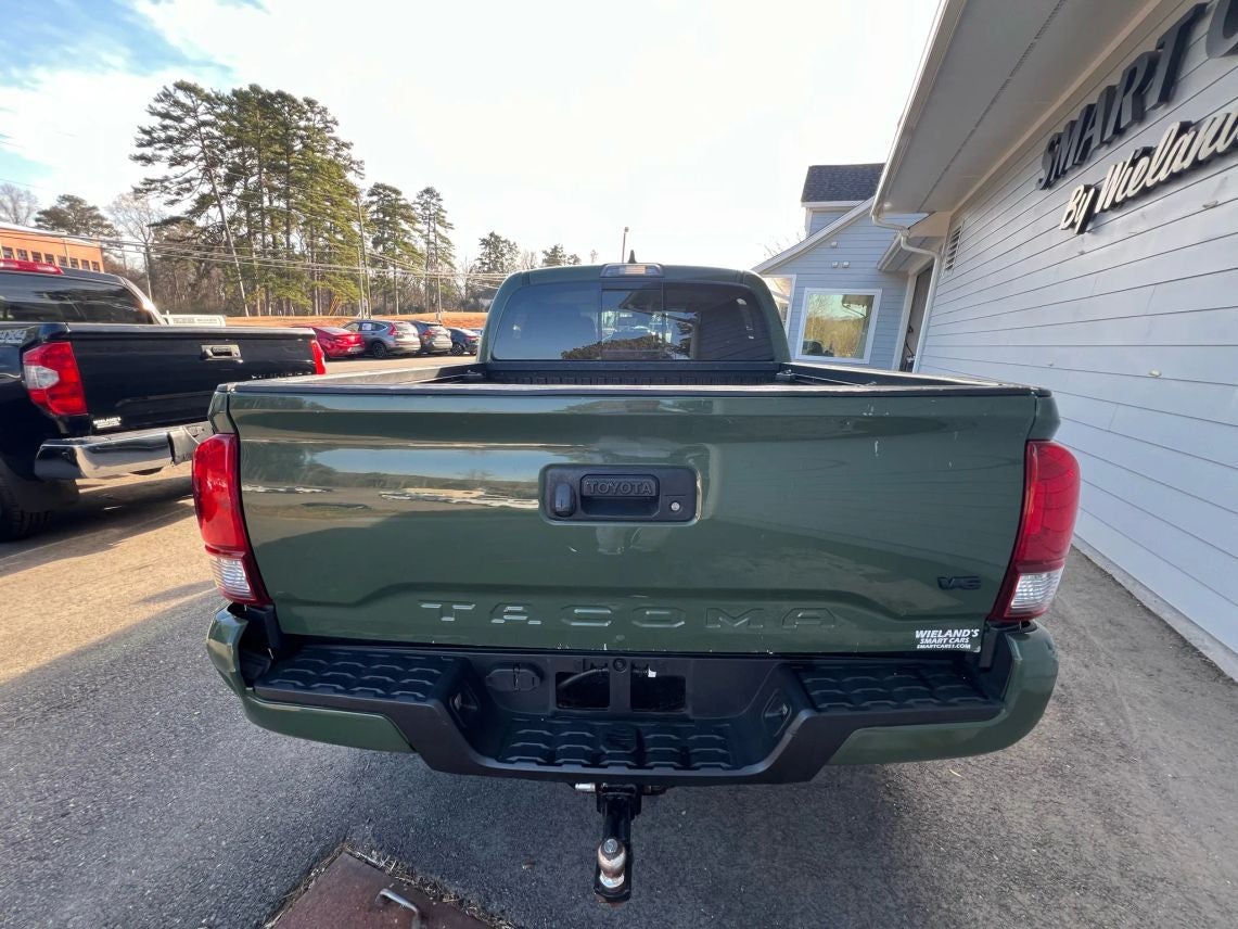 2021 Toyota Tacoma Double Cab SR5 Pickup 4D 5 ft