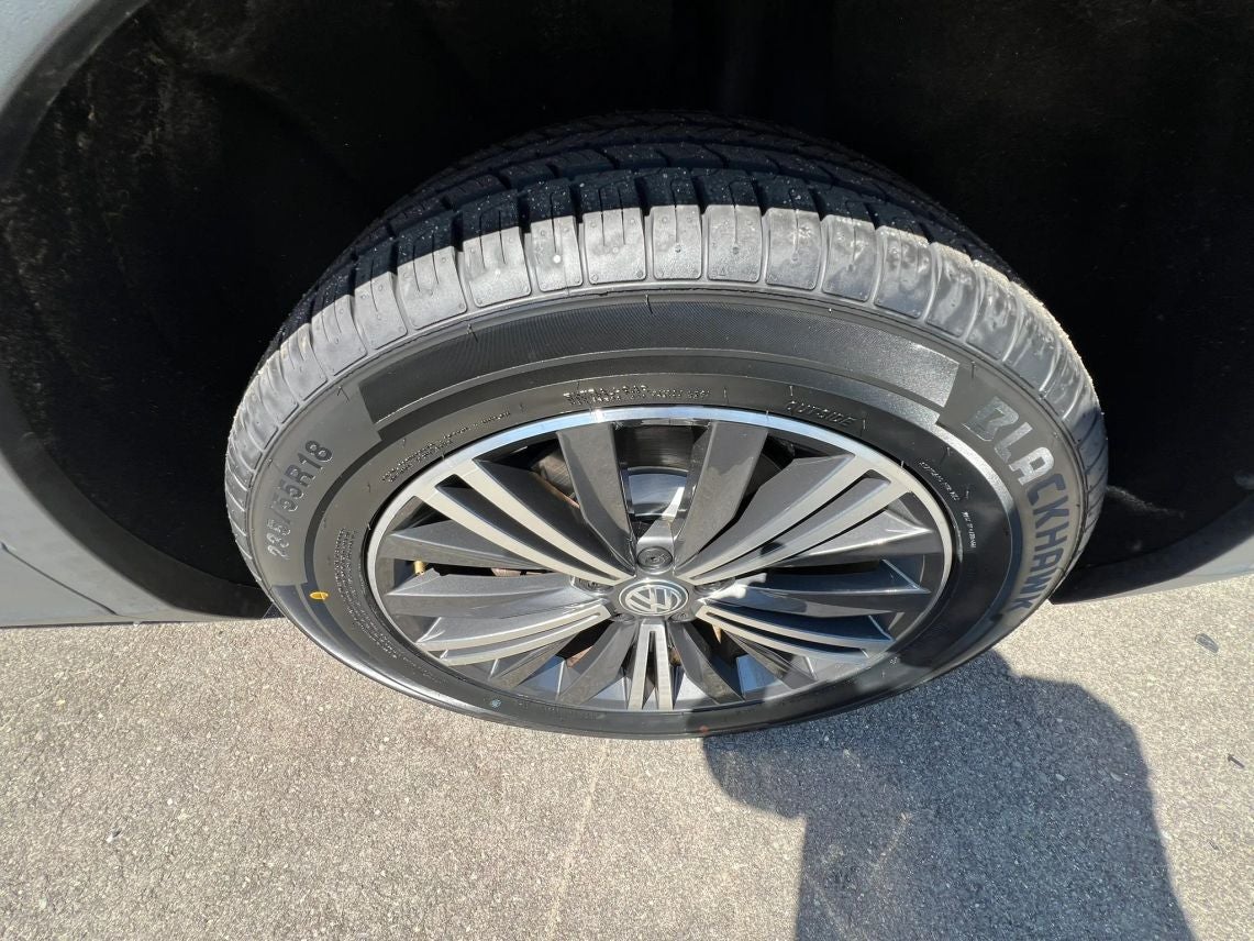 2019 Volkswagen Tiguan 2.0T SEL Sport Utility 4D