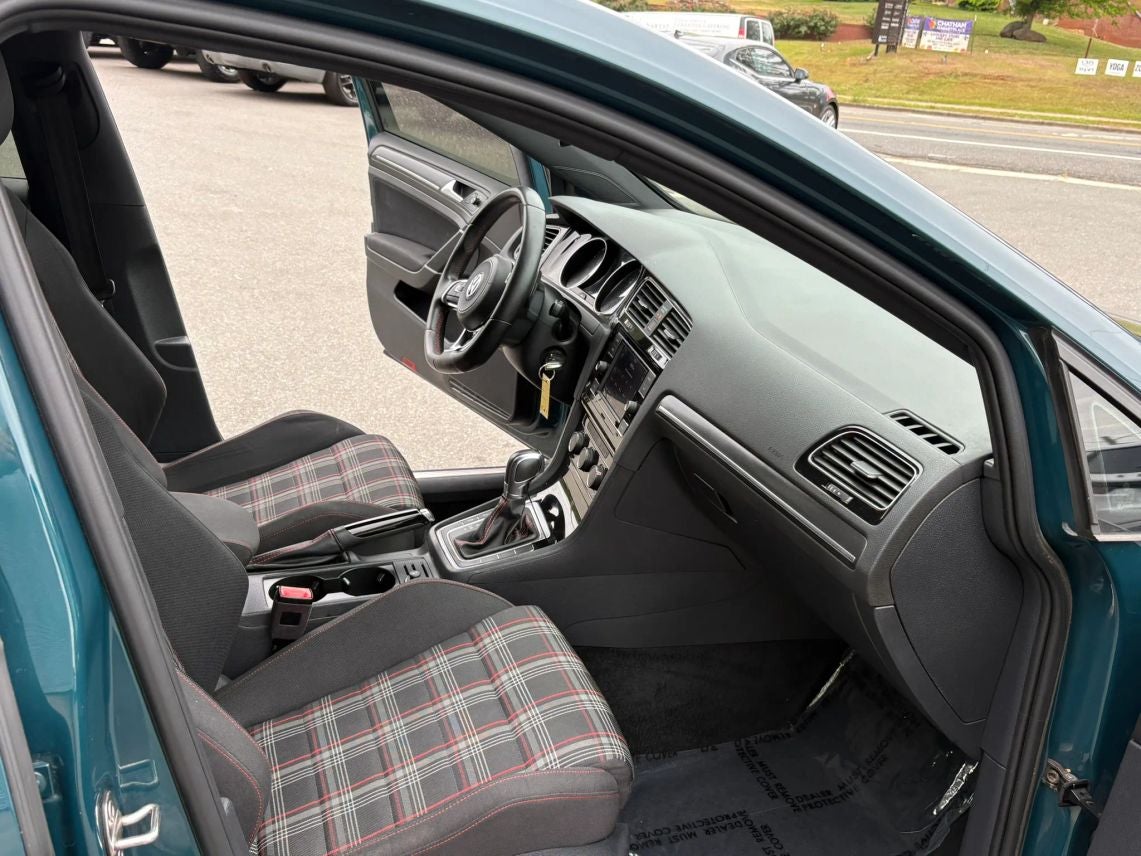 2018 Volkswagen Golf GTI S Hatchback Sedan 4D