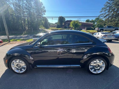 2018 Volkswagen Beetle 2.0T SE Hatchback 2D