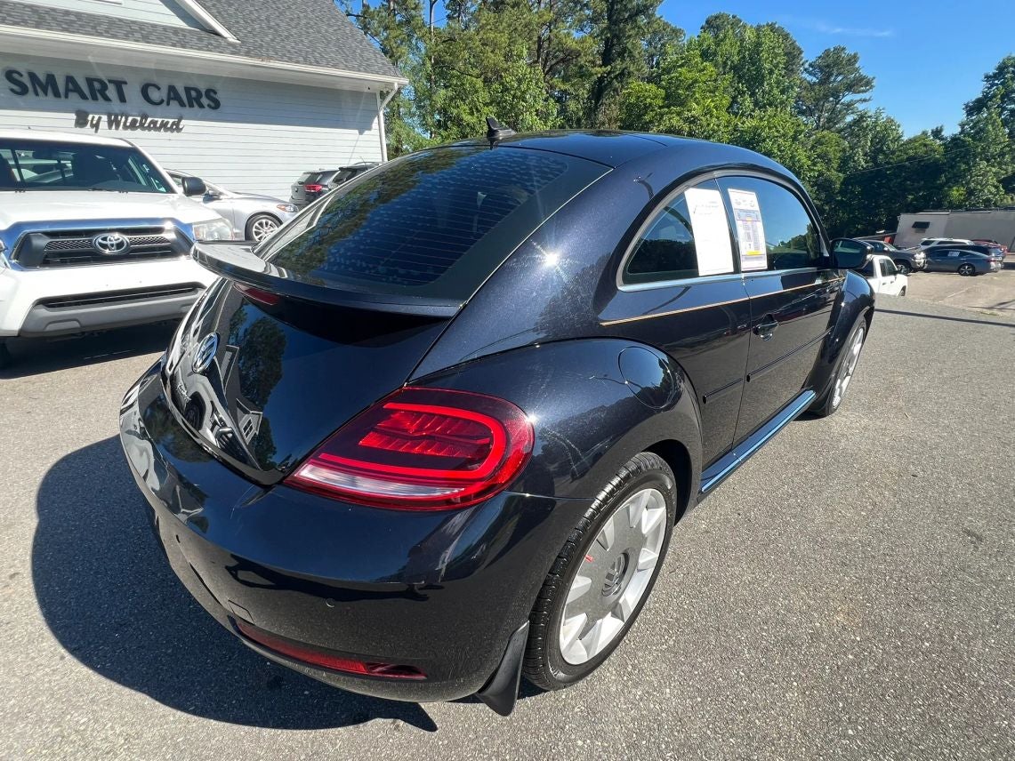 2018 Volkswagen Beetle 2.0T SE Hatchback 2D