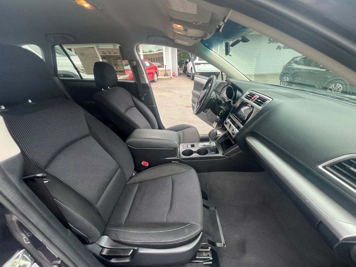 2017 Subaru Outback 2.5i Premium Wagon 4D