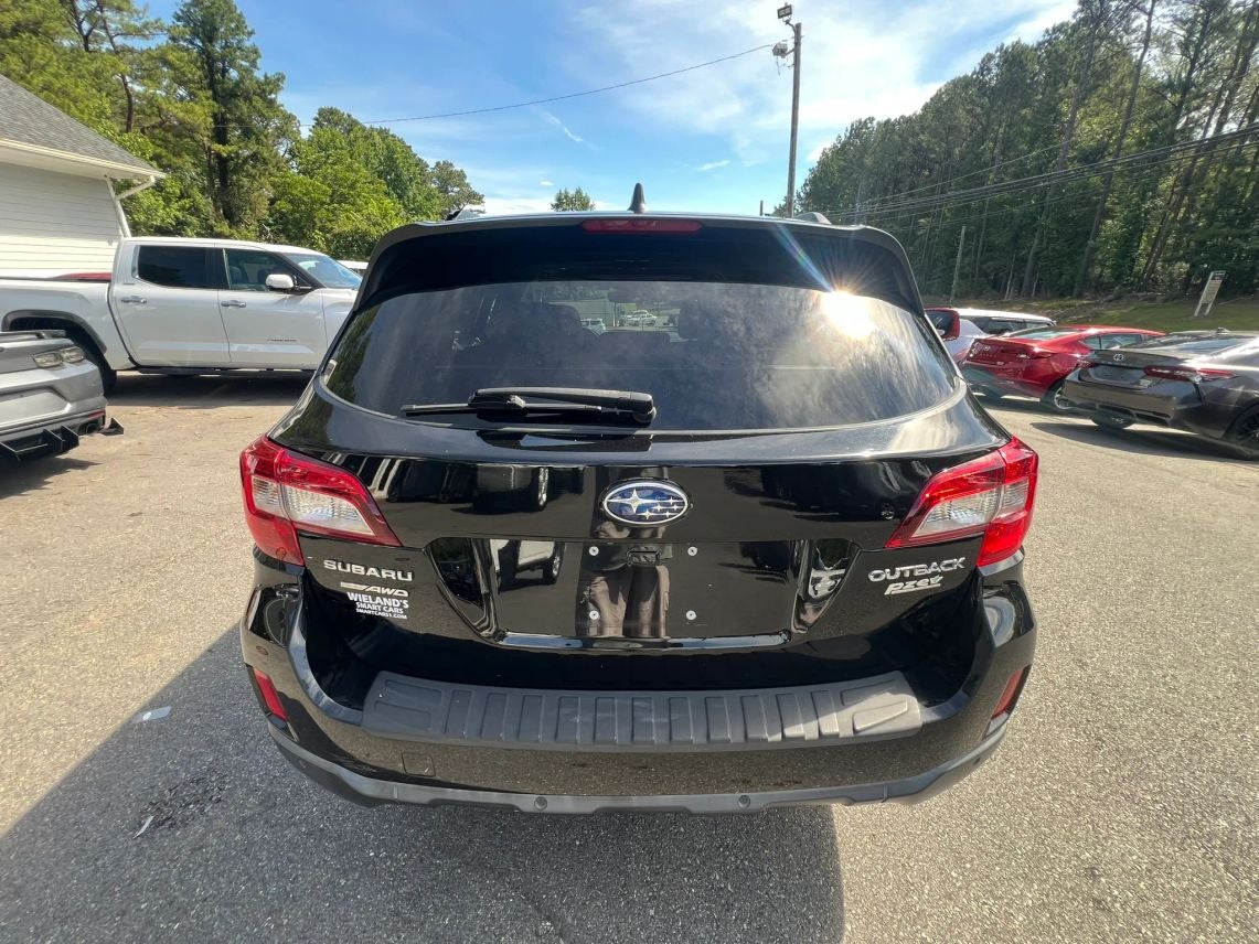 2017 Subaru Outback 2.5i Touring Wagon 4D