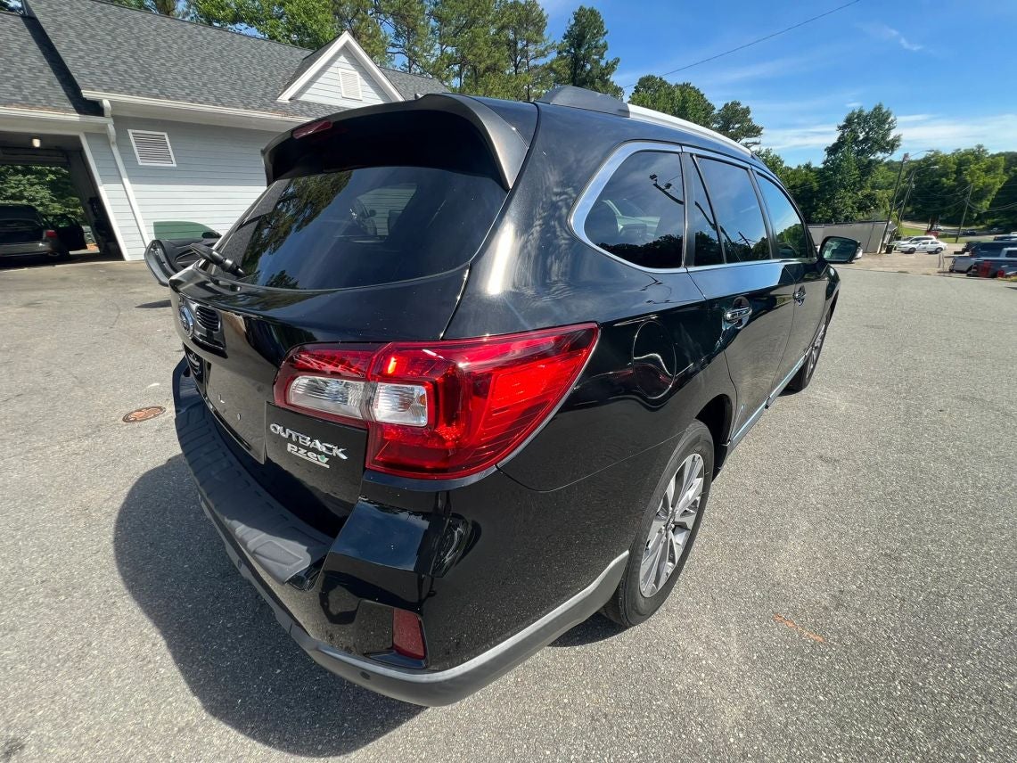 2017 Subaru Outback 2.5i Touring Wagon 4D
