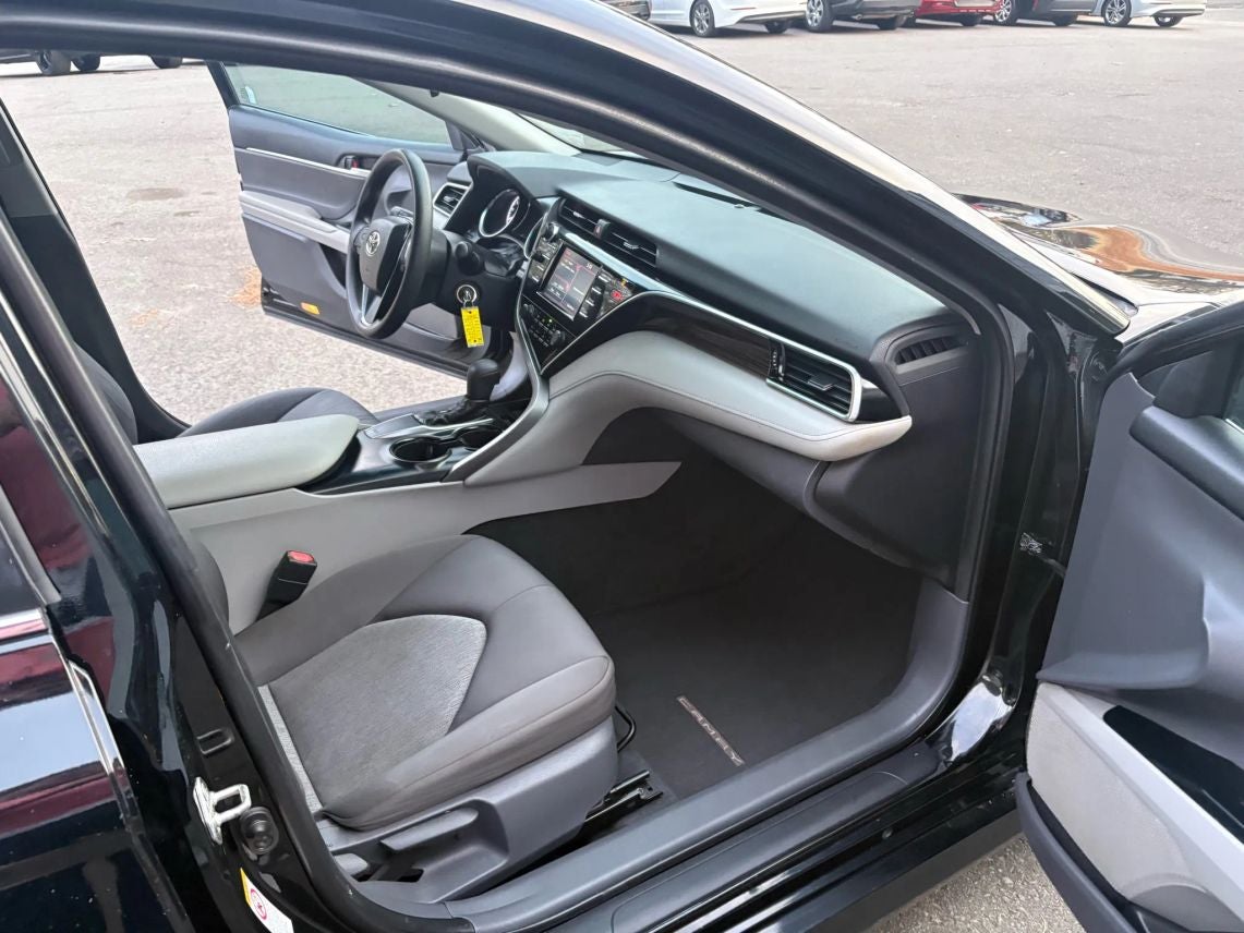 2018 Toyota Camry LE Sedan 4D