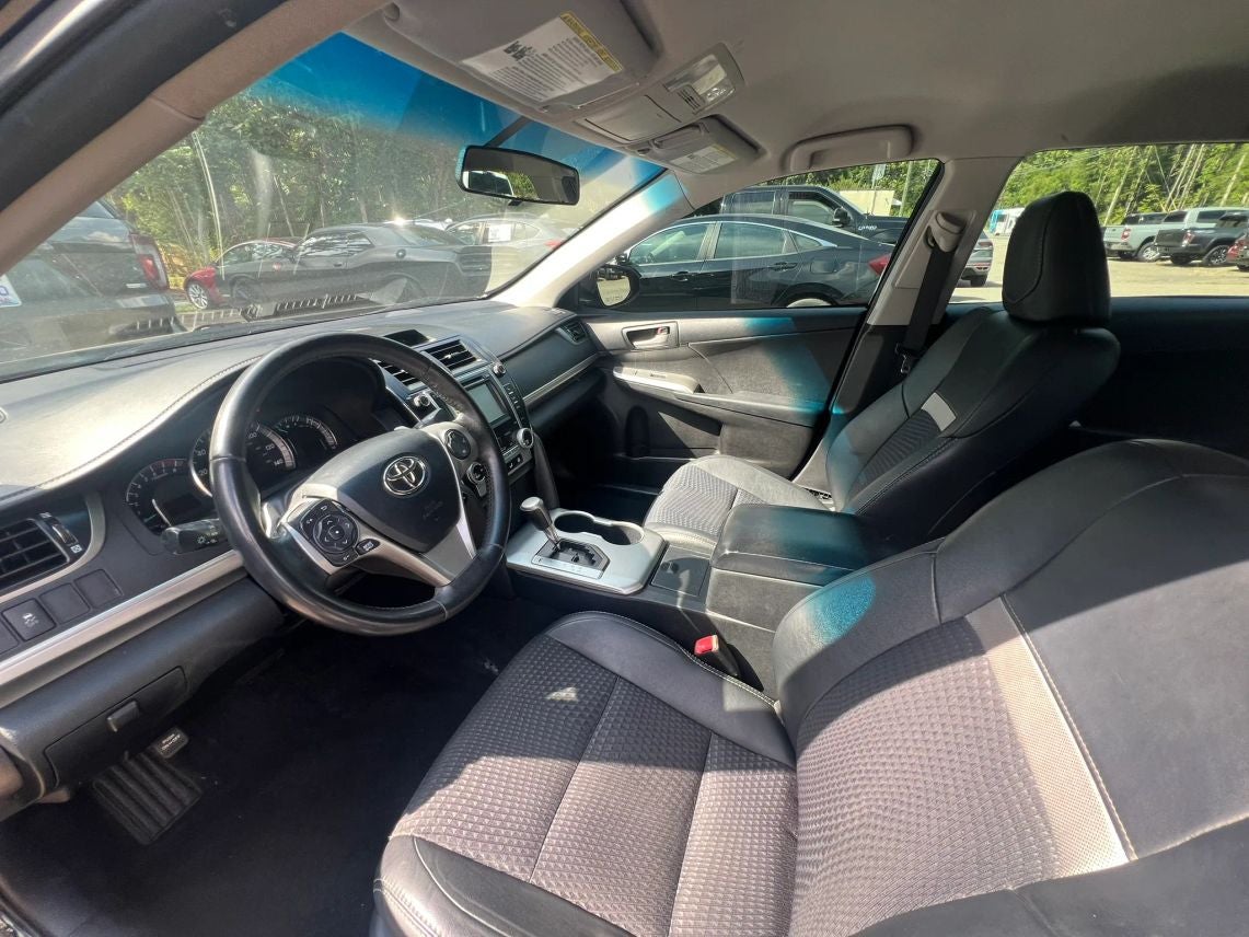 2012 Toyota Camry SE Sedan 4D