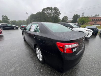 2014 Toyota Camry SE Sedan 4D