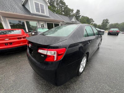 2014 Toyota Camry SE Sedan 4D