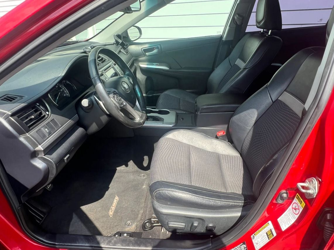 2013 Toyota Camry SE Sedan 4D